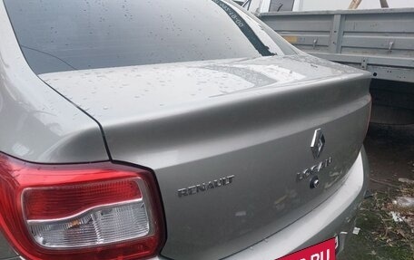 Renault Logan II, 2017 год, 720 000 рублей, 4 фотография