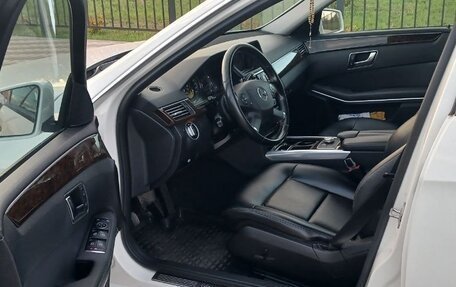 Mercedes-Benz E-Класс, 2012 год, 1 430 000 рублей, 9 фотография