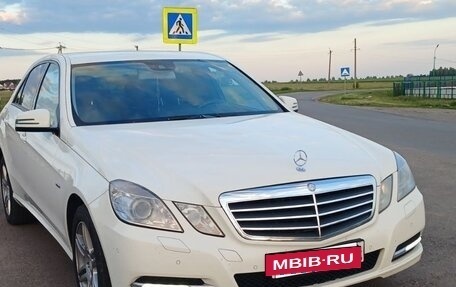 Mercedes-Benz E-Класс, 2012 год, 1 430 000 рублей, 8 фотография