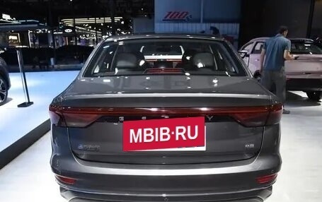 Geely Emgrand, 2025 год, 1 820 000 рублей, 3 фотография