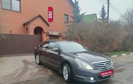 Nissan Teana, 2010 год, 900 000 рублей, 2 фотография