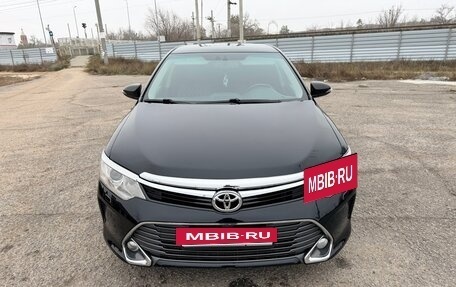 Toyota Camry, 2015 год, 2 100 000 рублей, 2 фотография