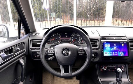 Volkswagen Touareg III, 2014 год, 2 119 000 рублей, 11 фотография