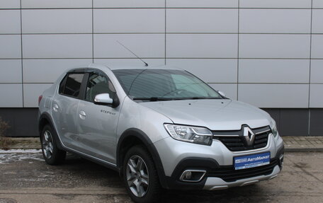 Renault Logan II, 2021 год, 1 329 000 рублей, 3 фотография