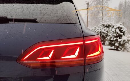 Volkswagen Touareg III, 2018 год, 4 690 000 рублей, 9 фотография