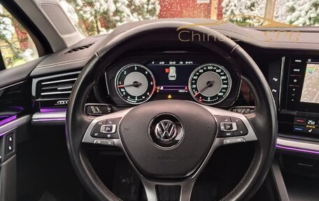 Volkswagen Touareg III, 2018 год, 4 690 000 рублей, 16 фотография