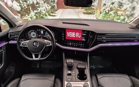 Volkswagen Touareg III, 2018 год, 4 690 000 рублей, 14 фотография