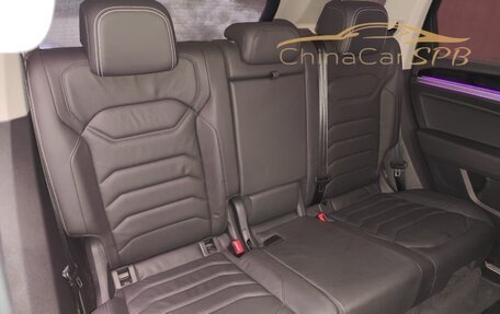 Volkswagen Touareg III, 2018 год, 4 690 000 рублей, 33 фотография