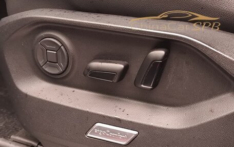 Volkswagen Touareg III, 2018 год, 4 690 000 рублей, 30 фотография