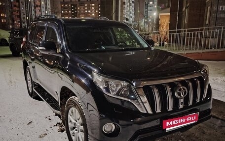 Toyota Land Cruiser Prado 150 рестайлинг 2, 2017 год, 3 800 000 рублей, 3 фотография