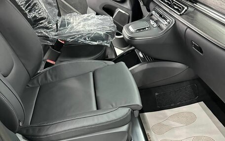 Mercedes-Benz V-Класс, 2024 год, 13 100 000 рублей, 4 фотография