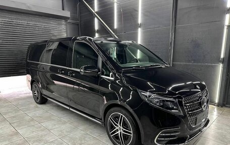 Mercedes-Benz V-Класс, 2024 год, 13 100 000 рублей, 6 фотография