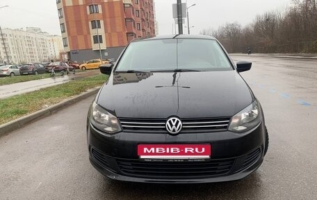 Volkswagen Polo VI (EU Market), 2011 год, 550 000 рублей, 2 фотография