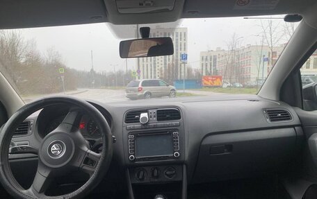 Volkswagen Polo VI (EU Market), 2011 год, 550 000 рублей, 11 фотография