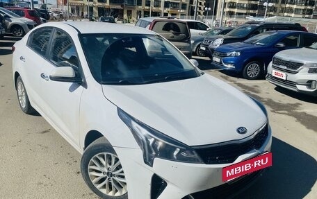 KIA Rio IV, 2021 год, 1 800 000 рублей, 2 фотография