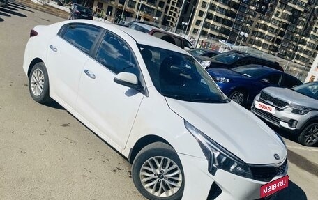 KIA Rio IV, 2021 год, 1 800 000 рублей, 7 фотография