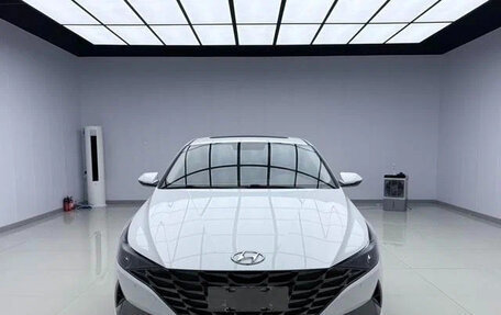 Hyundai Elantra, 2021 год, 1 220 000 рублей, 2 фотография