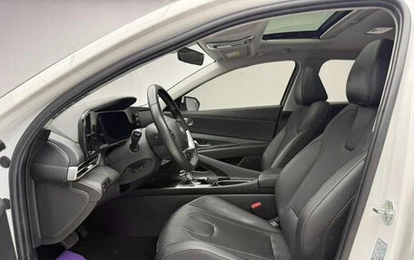 Hyundai Elantra, 2021 год, 1 220 000 рублей, 10 фотография