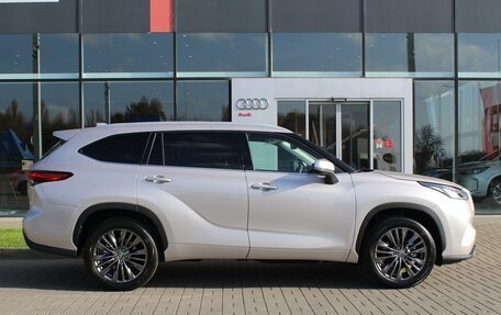 Toyota Highlander, 2025 год, 6 220 000 рублей, 4 фотография