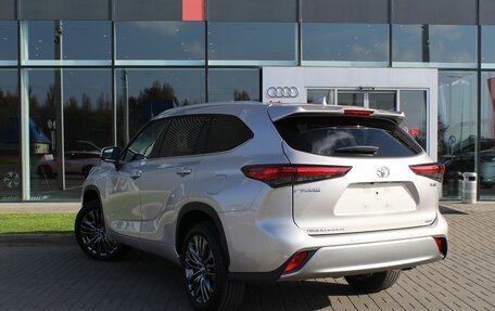 Toyota Highlander, 2025 год, 6 220 000 рублей, 7 фотография