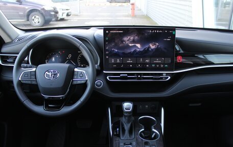 Toyota Highlander, 2025 год, 6 220 000 рублей, 17 фотография