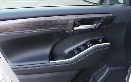 Toyota Highlander, 2025 год, 6 220 000 рублей, 13 фотография