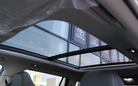 Toyota Highlander, 2025 год, 6 220 000 рублей, 30 фотография