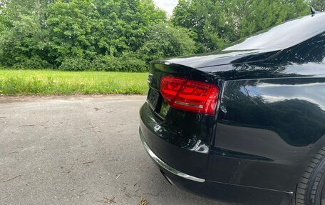 Audi A8, 2011 год, 1 800 000 рублей, 12 фотография