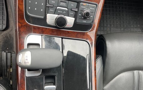 Audi A8, 2011 год, 1 800 000 рублей, 11 фотография