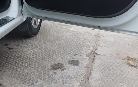 Renault Logan II, 2017 год, 950 000 рублей, 8 фотография