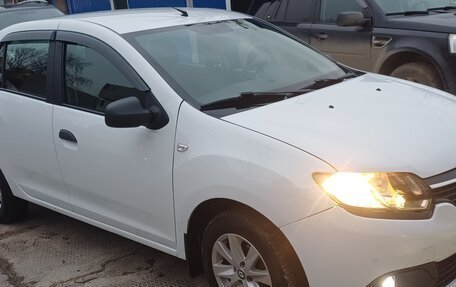 Renault Logan II, 2017 год, 950 000 рублей, 6 фотография