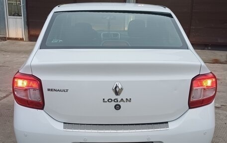Renault Logan II, 2017 год, 950 000 рублей, 4 фотография