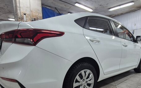 Hyundai Solaris II рестайлинг, 2019 год, 1 350 000 рублей, 5 фотография