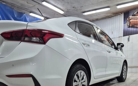 Hyundai Solaris II рестайлинг, 2019 год, 1 350 000 рублей, 4 фотография