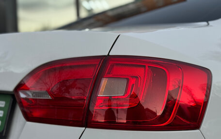 Volkswagen Jetta VI, 2013 год, 849 000 рублей, 21 фотография