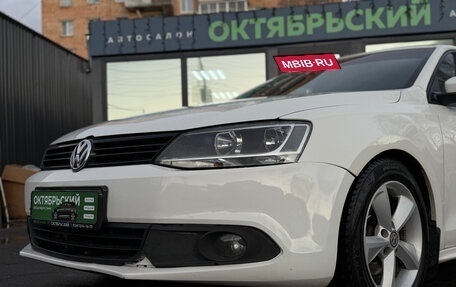 Volkswagen Jetta VI, 2013 год, 849 000 рублей, 3 фотография