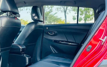 Toyota Yaris XP150 рестайлинг, 2022 год, 1 150 000 рублей, 12 фотография