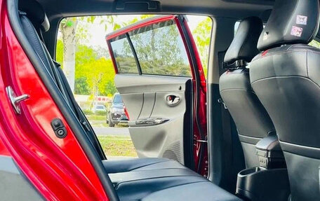 Toyota Yaris XP150 рестайлинг, 2022 год, 1 150 000 рублей, 13 фотография