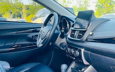 Toyota Yaris XP150 рестайлинг, 2022 год, 1 150 000 рублей, 9 фотография