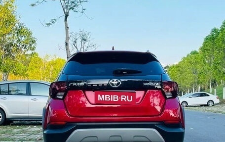 Toyota Yaris XP150 рестайлинг, 2022 год, 1 150 000 рублей, 6 фотография