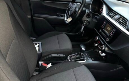 KIA Rio IV, 2020 год, 1 050 000 рублей, 11 фотография