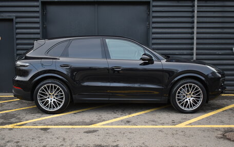 Porsche Cayenne III, 2021 год, 10 900 000 рублей, 4 фотография