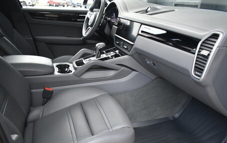 Porsche Cayenne III, 2021 год, 10 900 000 рублей, 15 фотография