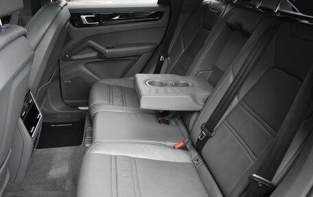 Porsche Cayenne III, 2021 год, 10 900 000 рублей, 17 фотография