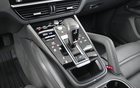 Porsche Cayenne III, 2021 год, 10 900 000 рублей, 21 фотография