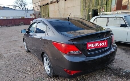 Hyundai Solaris II рестайлинг, 2016 год, 1 000 000 рублей, 4 фотография