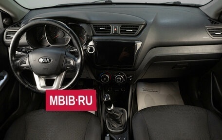 KIA Rio III рестайлинг, 2015 год, 1 099 000 рублей, 10 фотография