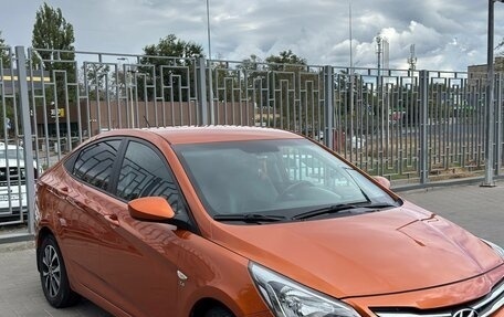 Hyundai Solaris II рестайлинг, 2015 год, 1 150 000 рублей, 3 фотография