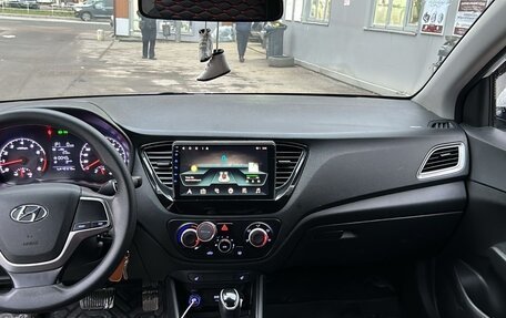 Hyundai Solaris II рестайлинг, 2020 год, 800 000 рублей, 5 фотография