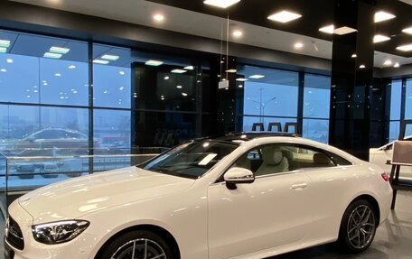 Mercedes-Benz E-Класс, 2020 год, 5 800 000 рублей, 12 фотография